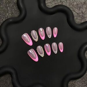 Elegant Pink and Silver Press-On Nails